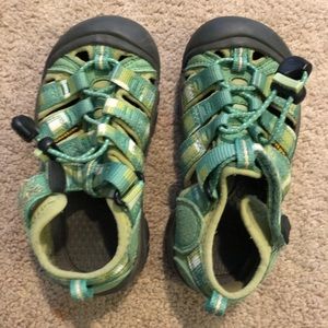 Keen Sandals Green Plaid Toddler 10